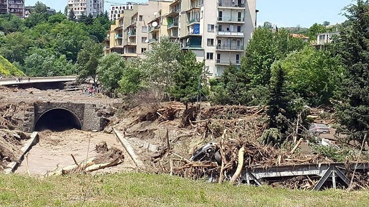 დაიწყოს გამოძიება მდინარე ვერეს ხეობაში ჩატარებულ მშნებლობაზე, მდინარის გვირაბში მოქცევაზე!